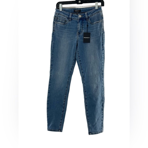 NWT Prosperity Medium Wash Tapered Leg Jeans 27 - Picture 2 of 5